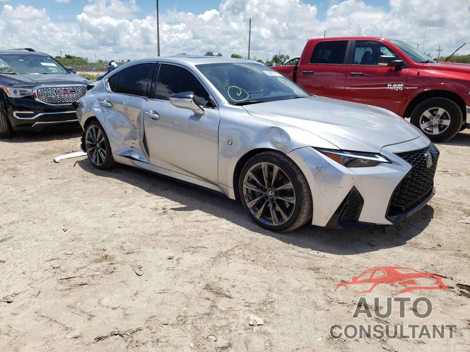 LEXUS IS 2021 - JTHGZ1B20M5038635