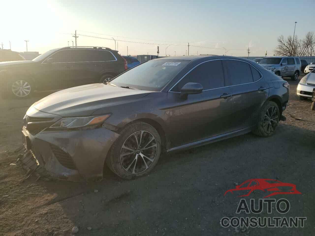 TOYOTA CAMRY 2018 - 4T1B11HK5JU599307