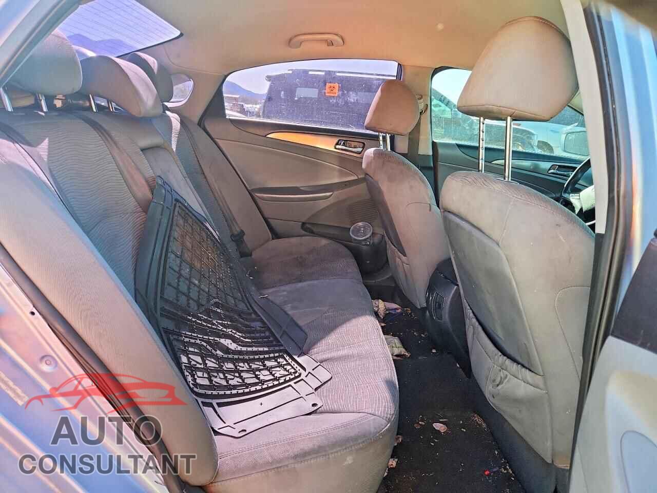 HYUNDAI SONATA 2013 - KMHEC4A40DA076352