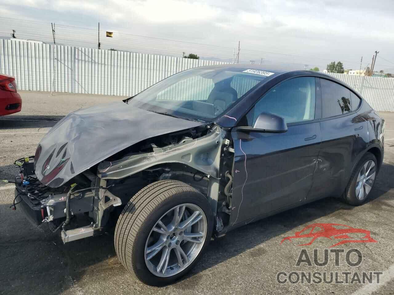 TESLA MODEL Y 2024 - 7SAYGDEE6RA261223