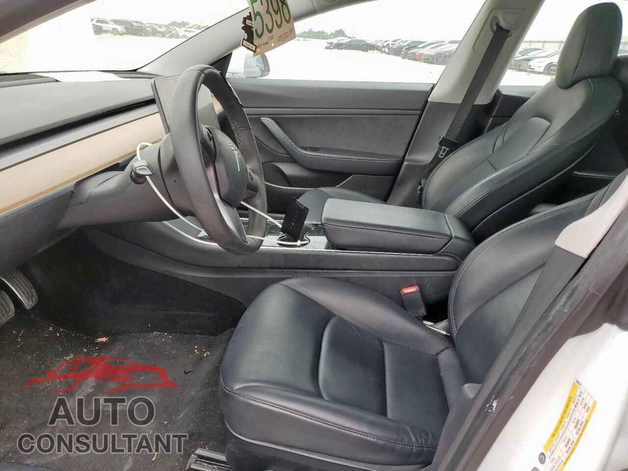 TESLA MODEL 3 2020 - 5YJ3E1EA5LF645111
