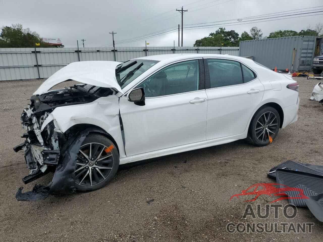 TOYOTA CAMRY 2022 - 4T1G11AK1NU648606