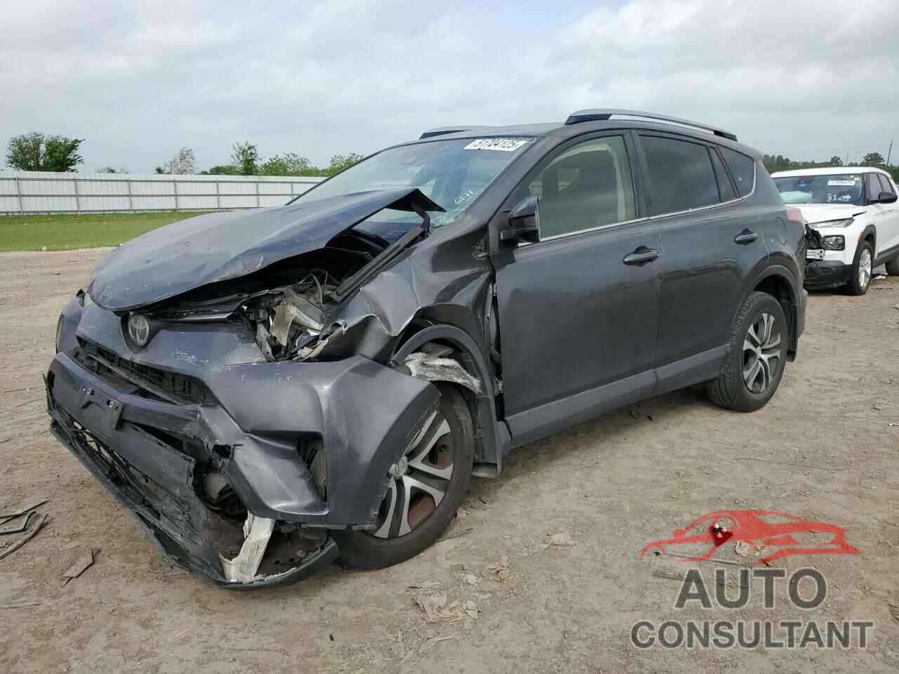TOYOTA RAV4 2017 - JTMBFREV8HJ706171