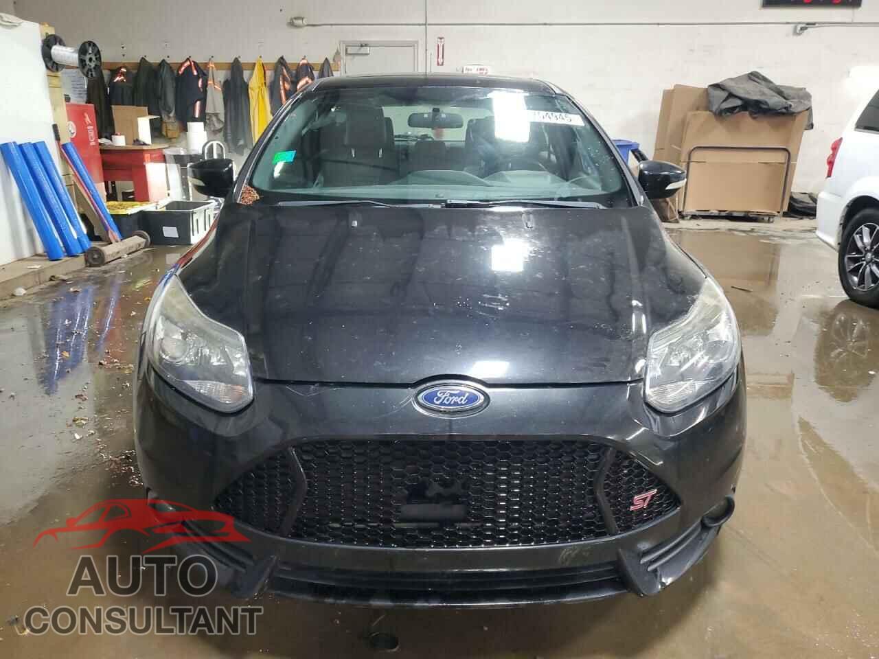 FORD FOCUS 2013 - 1FADP3L96DL379900