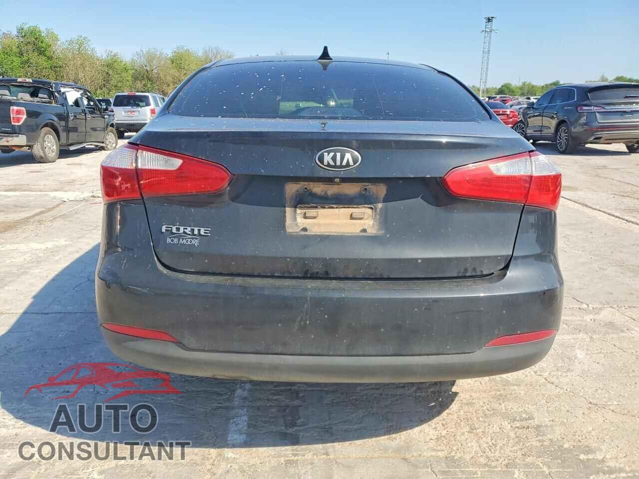 KIA FORTE 2016 - KNAFX4A6XG5483751