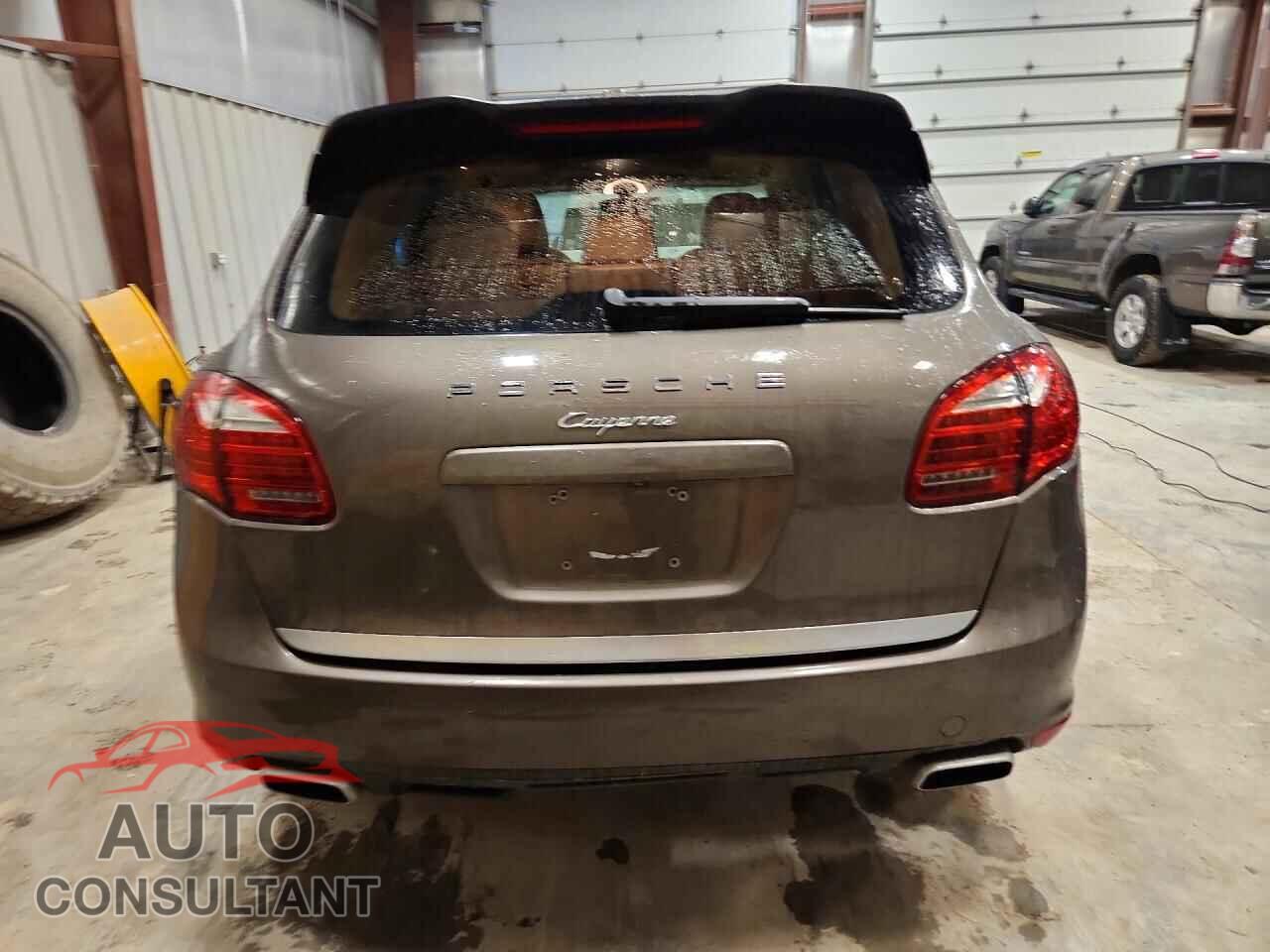 PORSCHE CAYENNE 2012 - WP1AA2A25CLA10327