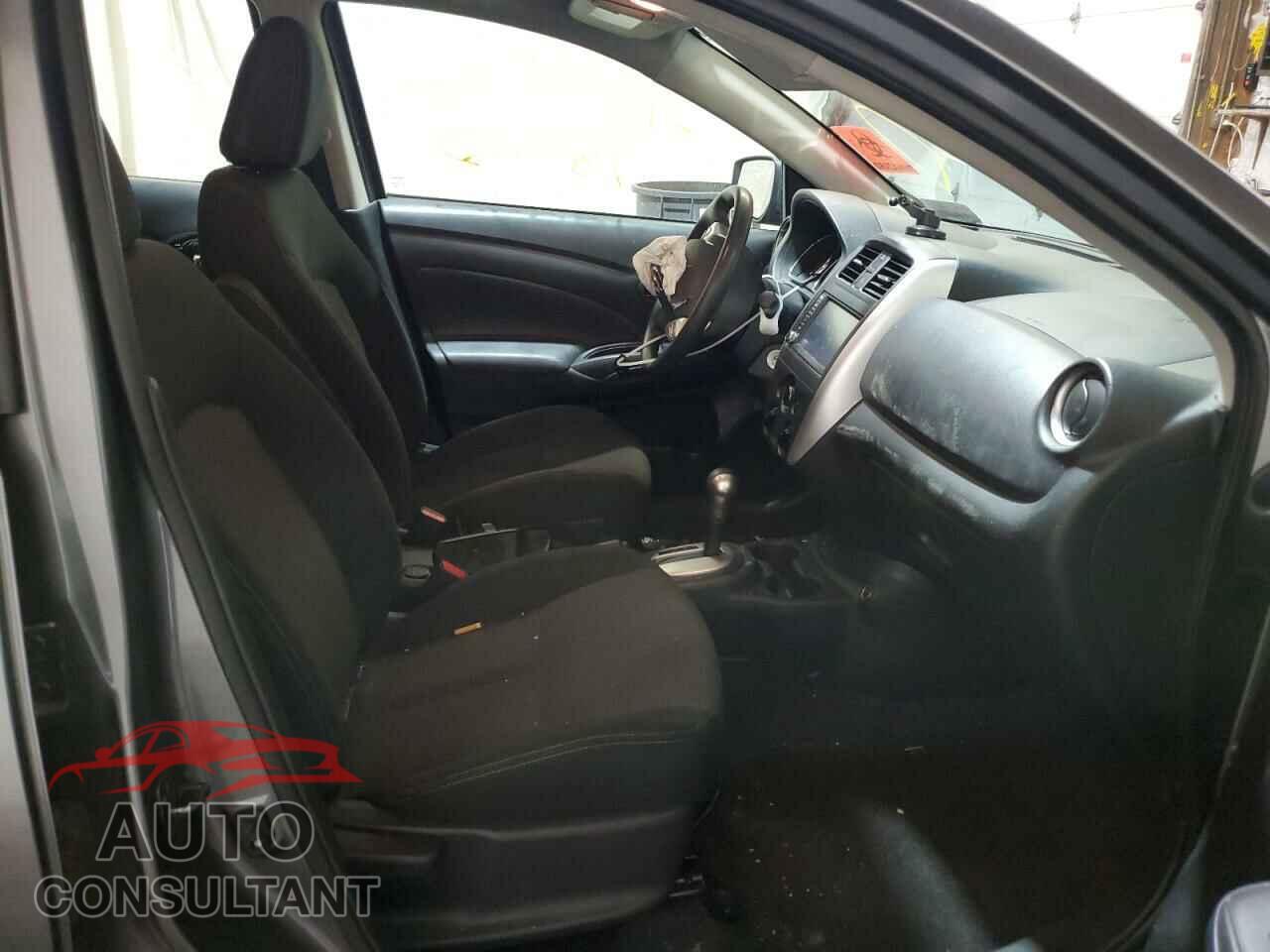 NISSAN VERSA 2019 - 3N1CN7AP3KL869249