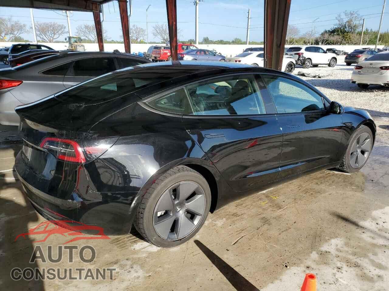 TESLA MODEL 3 2022 - 5YJ3E1EA7NF187199