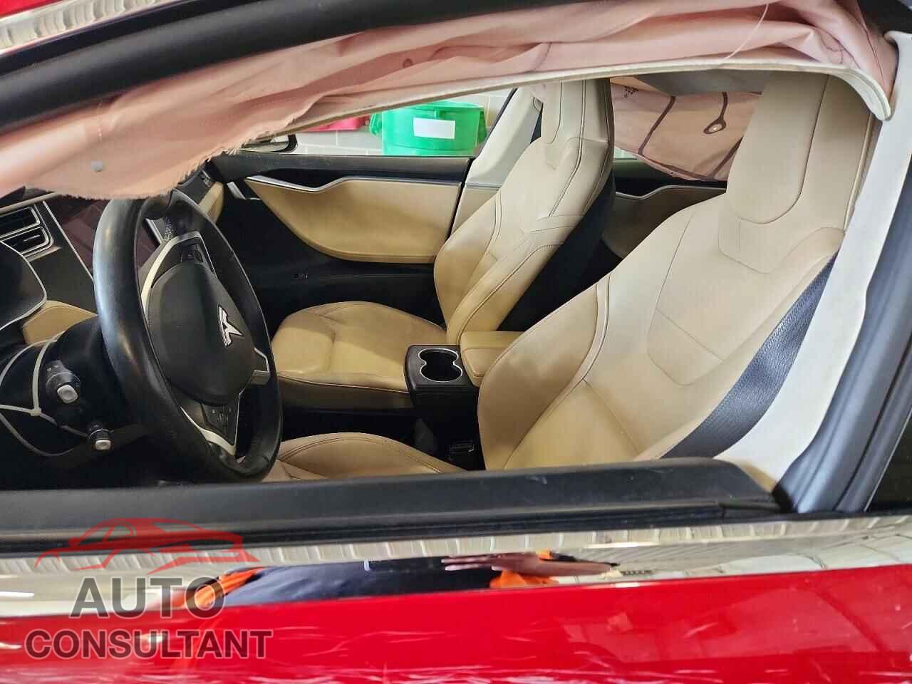 TESLA MODEL S 2015 - 5YJSA1E22FF114758
