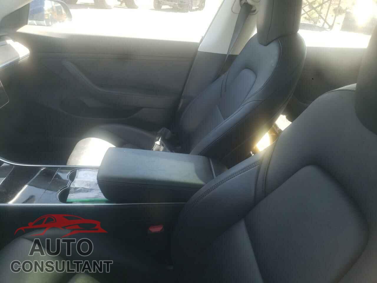 TESLA MODEL 3 2018 - 5YJ3E1EA1JF160915
