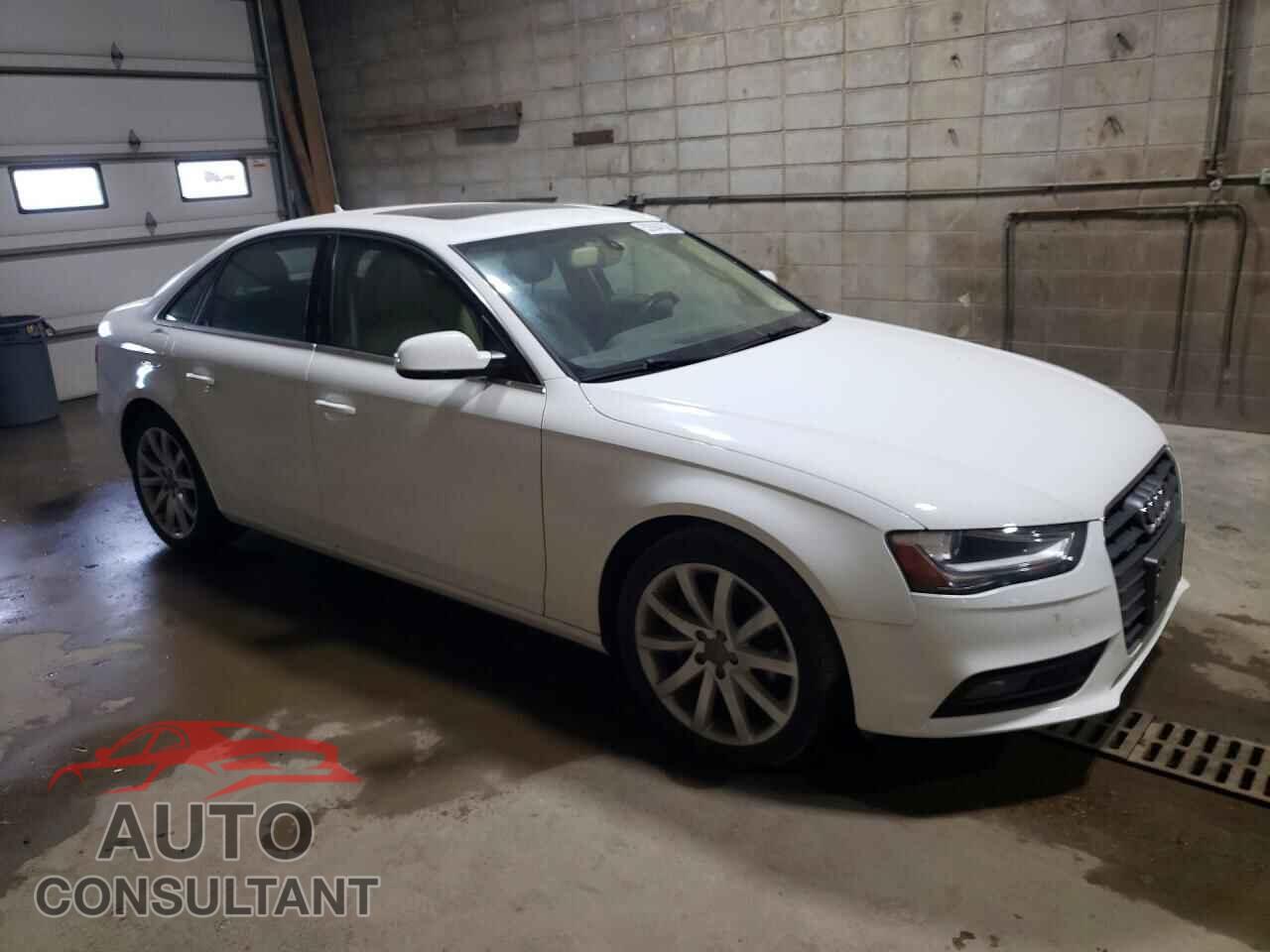 AUDI A4 2013 - WAUFFAFL9DN049087
