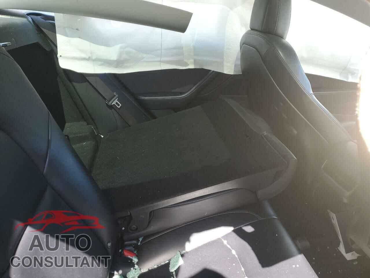 TESLA MODEL 3 2018 - 5YJ3E1EB6JF066148