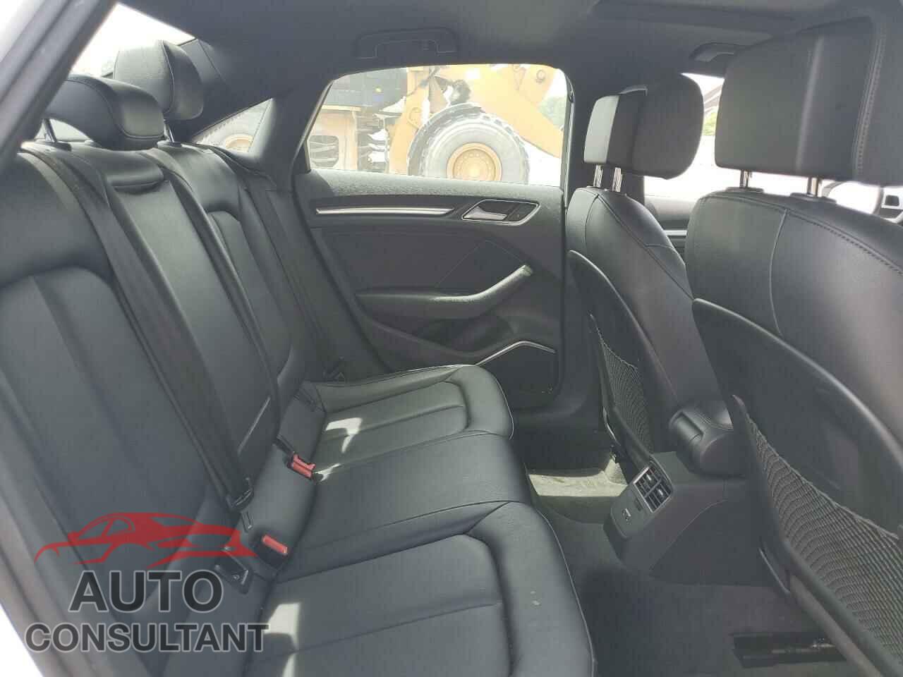 AUDI A3 2020 - WAUCUGFF6LA102775