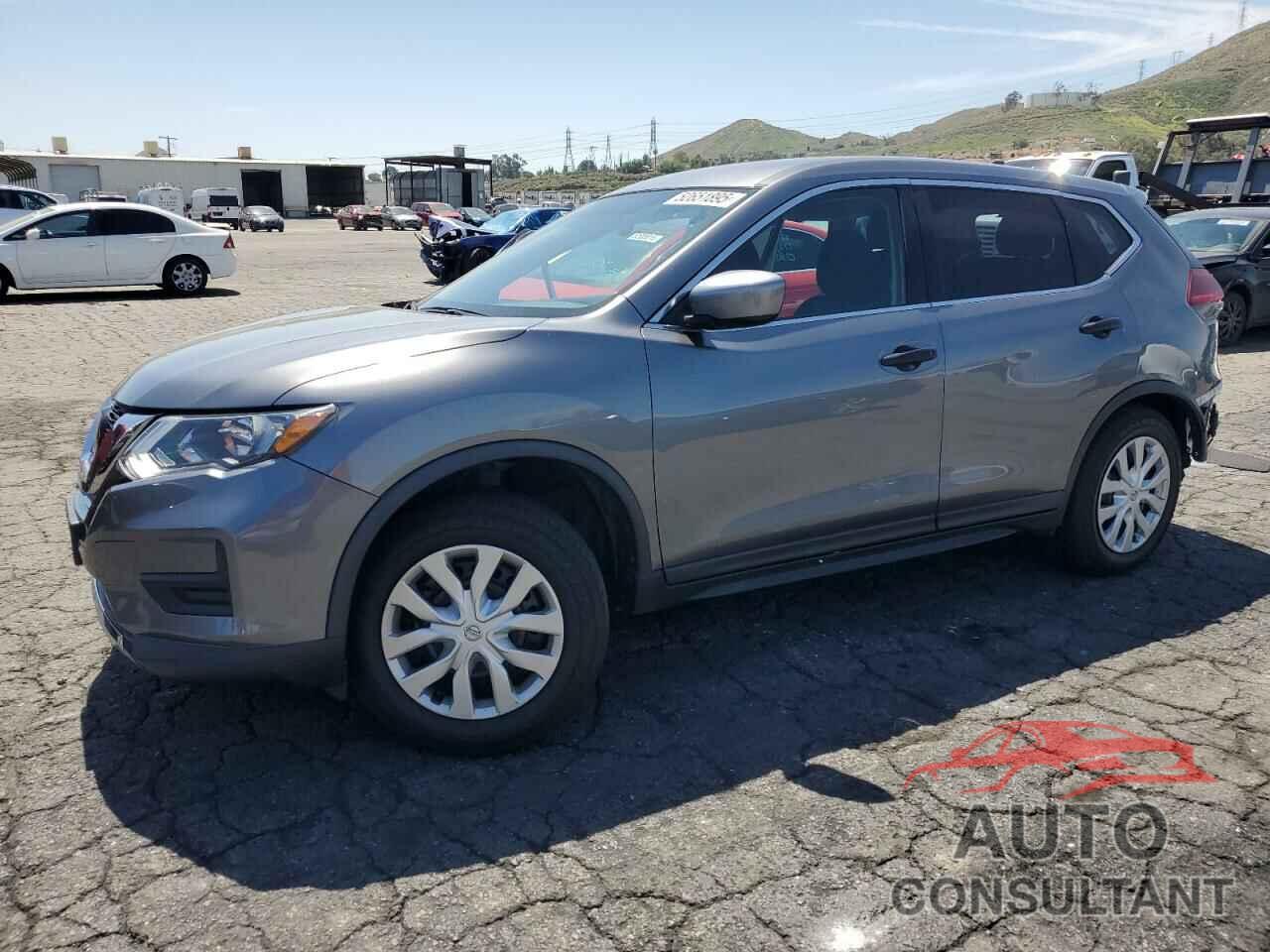 NISSAN ROGUE 2018 - KNMAT2MTXJP561309