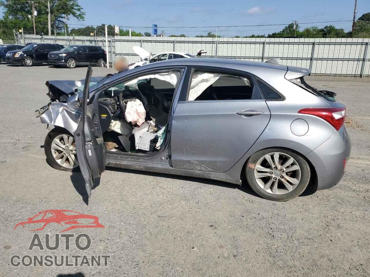 HYUNDAI ELANTRA 2013 - KMHD35LE2DU063155