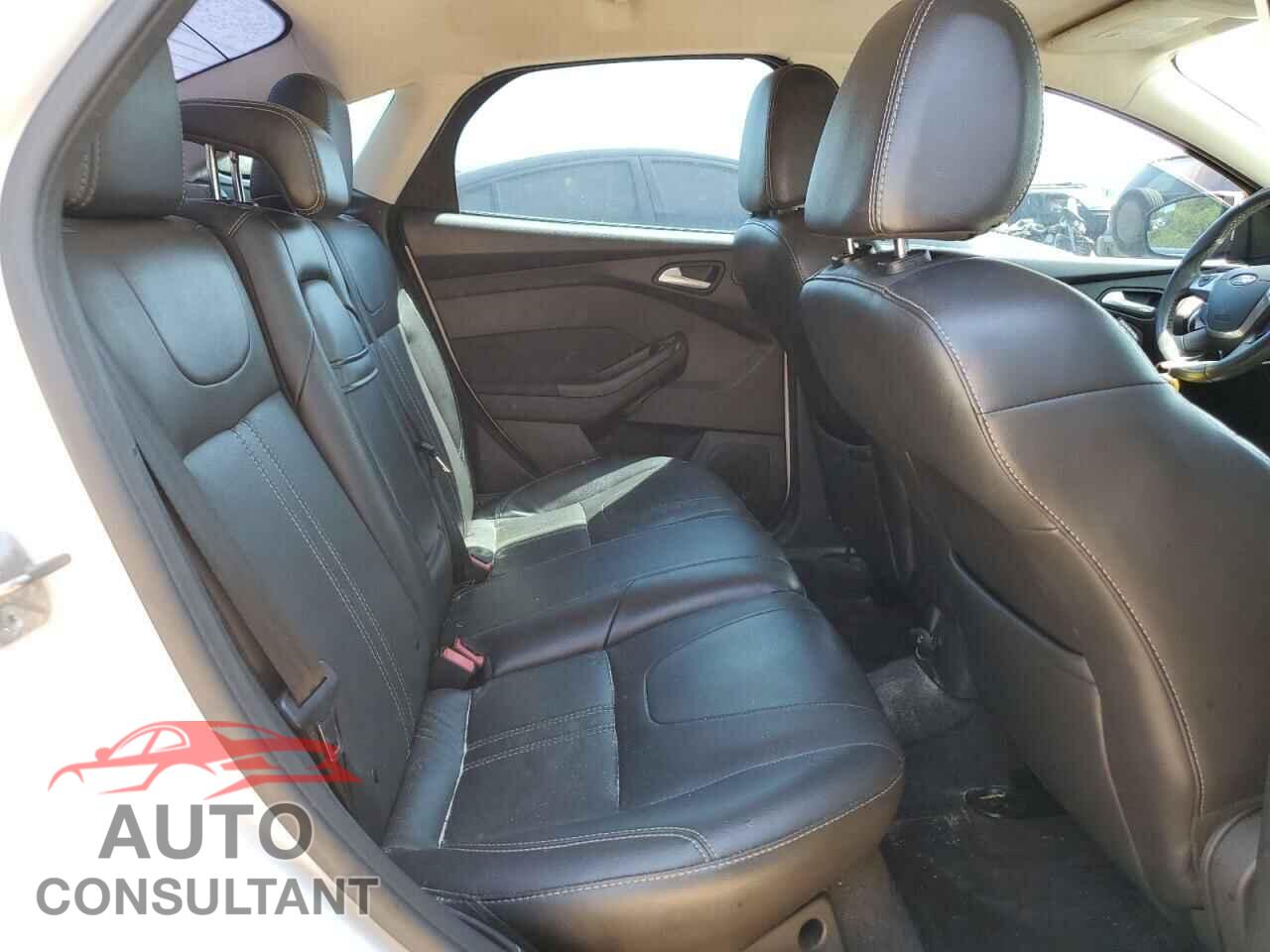 FORD FOCUS 2013 - 1FADP3J23DL121467