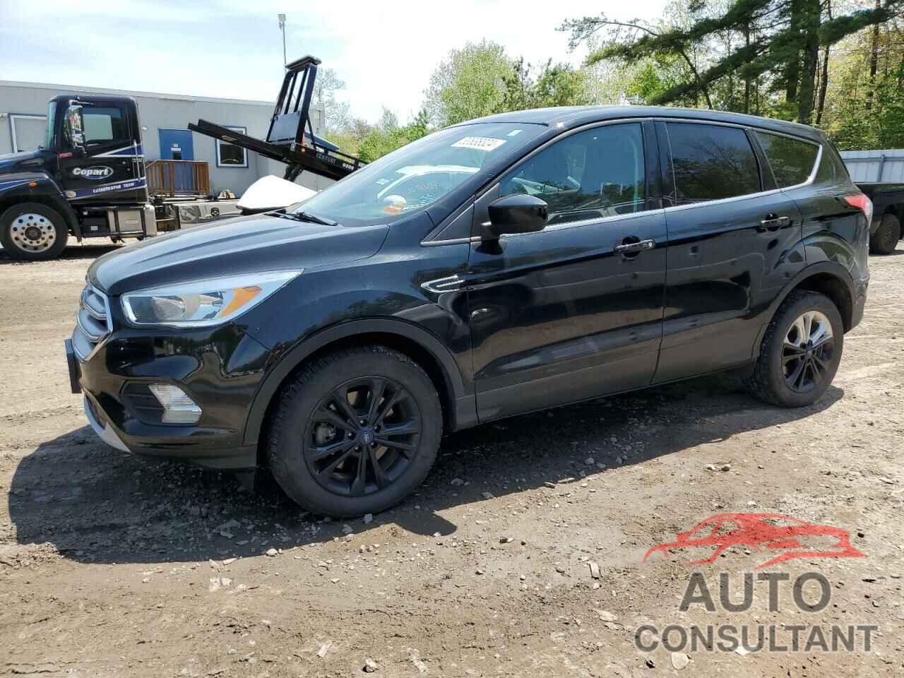 FORD ESCAPE 2017 - 1FMCU9GD5HUC70422