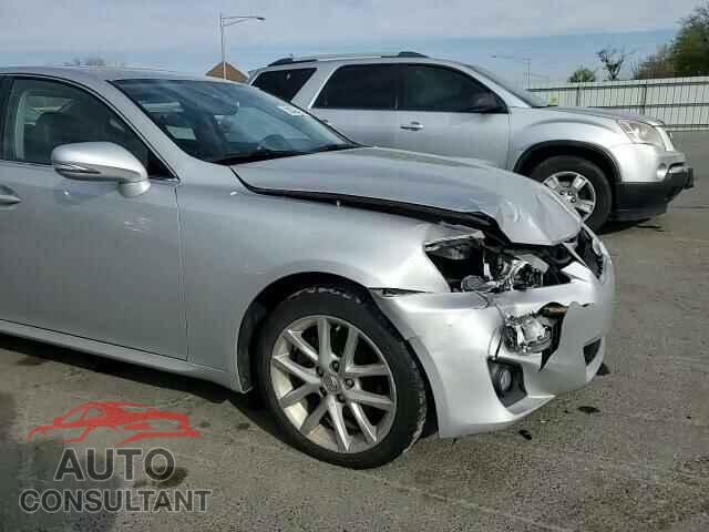 LEXUS IS 2013 - JTHCF5C27D5063268