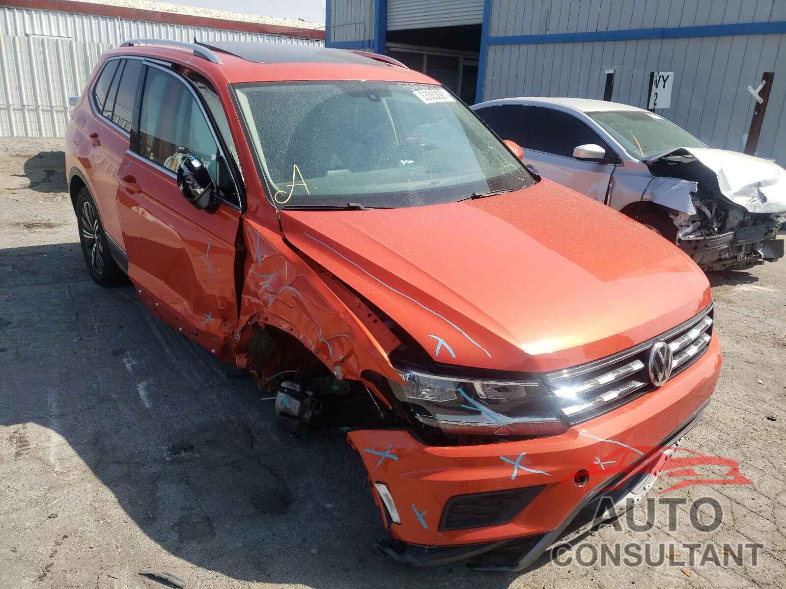 VOLKSWAGEN TIGUAN 2018 - 3VV3B7AX0JM062185