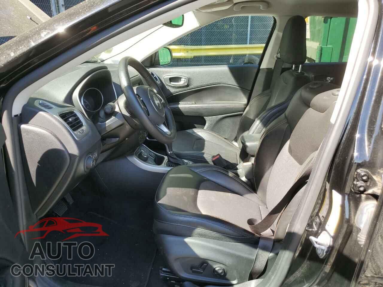 JEEP COMPASS 2019 - 3C4NJDBB3KT617018