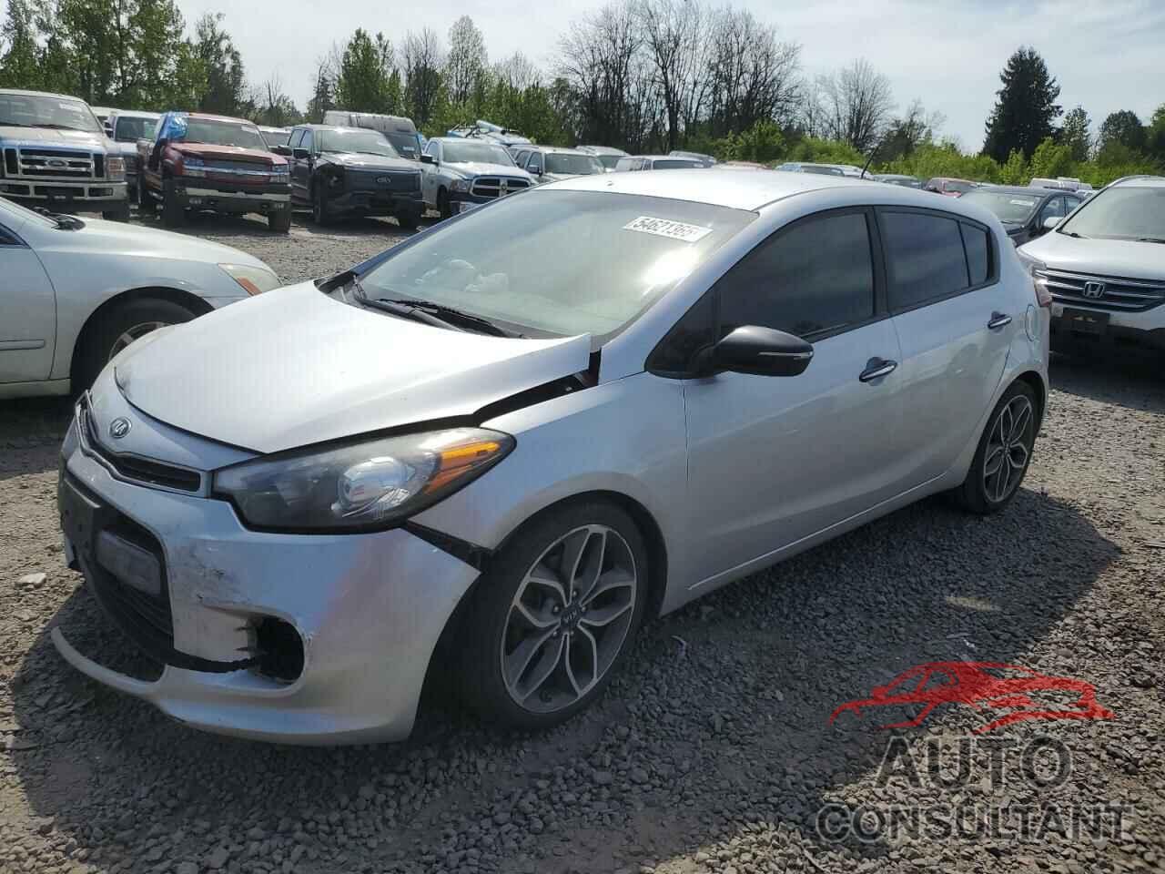 KIA FORTE 2016 - KNAFZ5A31G5535810