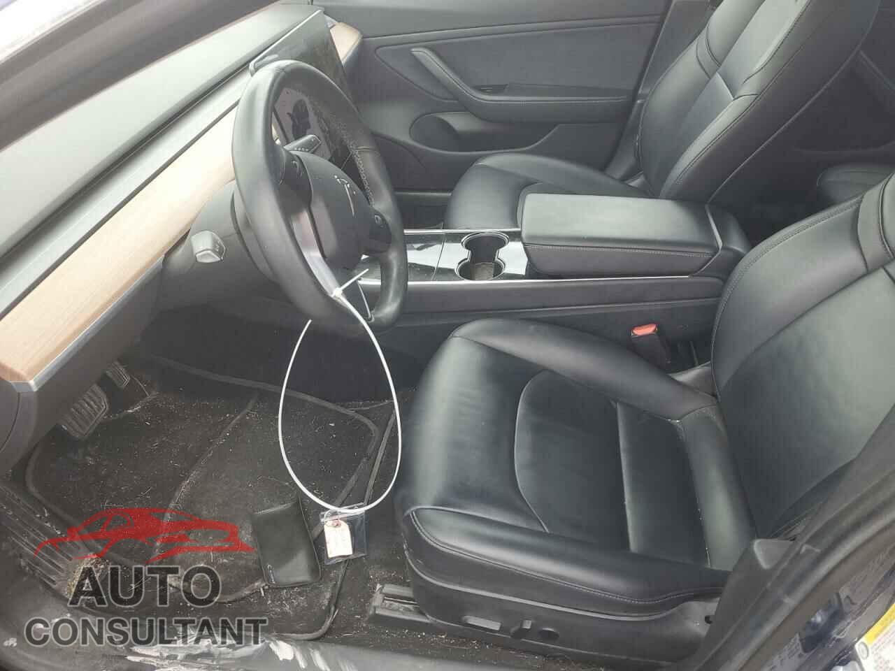 TESLA MODEL 3 2017 - 5YJ3E1EA0HF003015