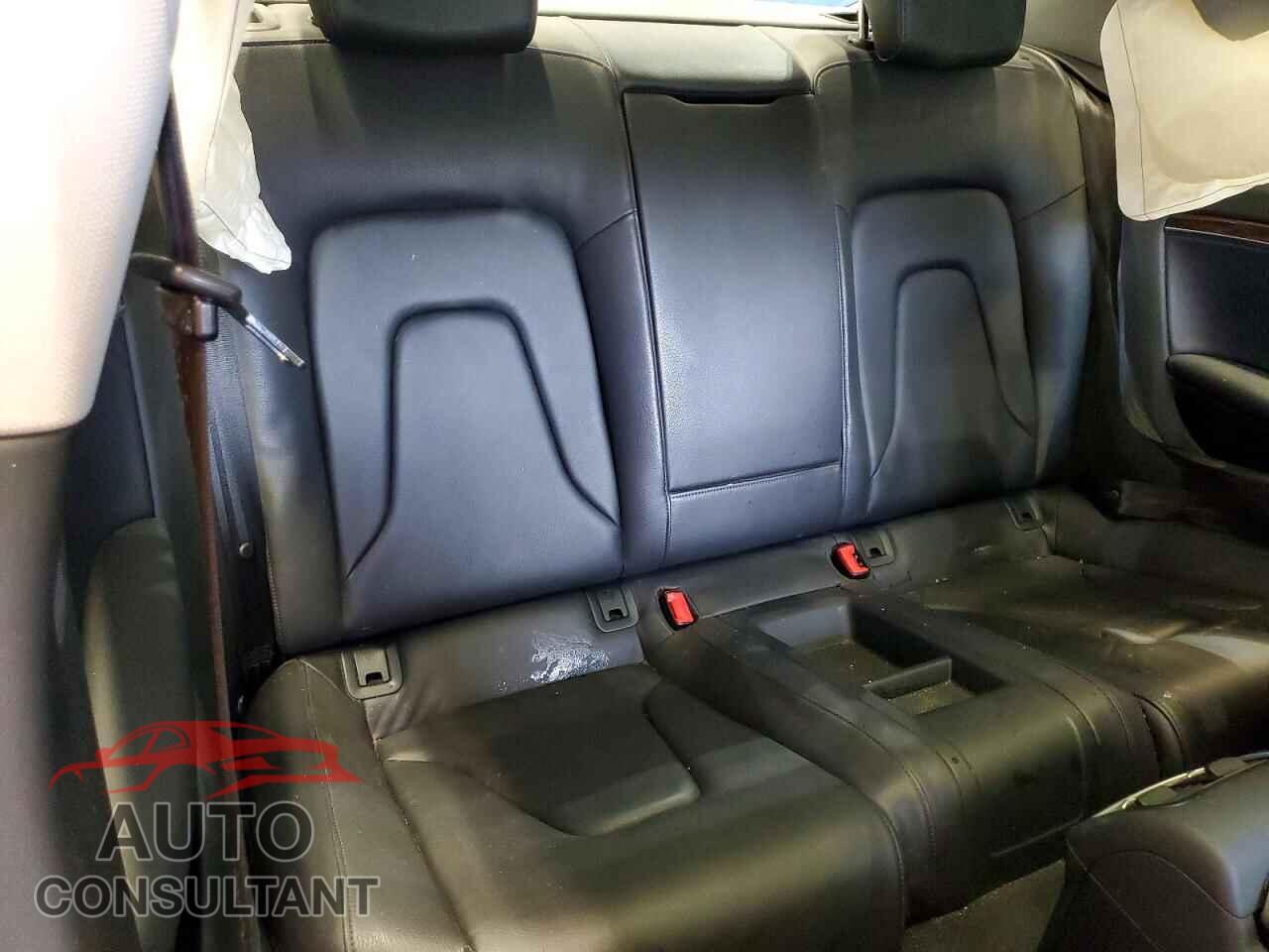 AUDI A5 2014 - WAUCFAFR8EA050182
