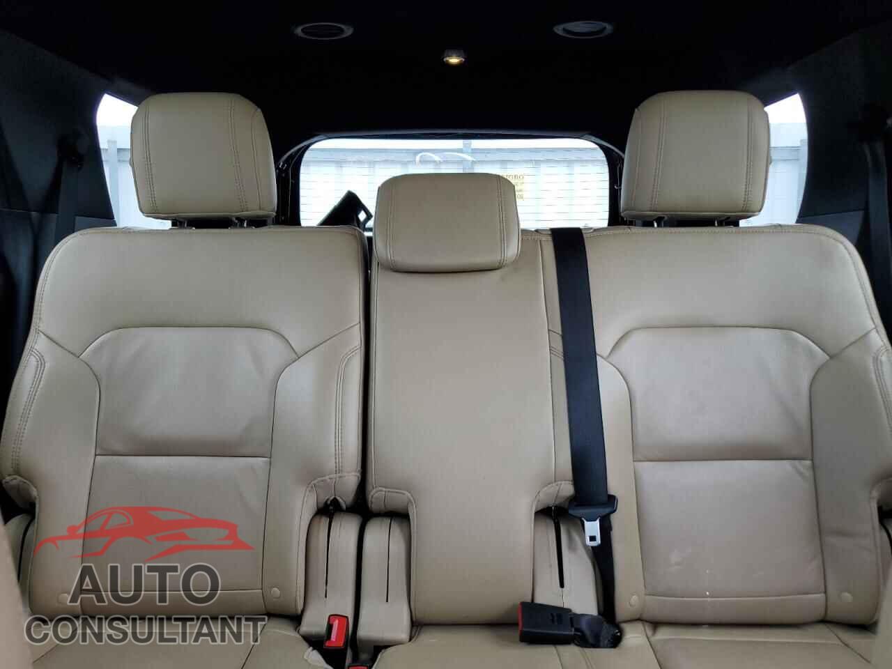 FORD EXPLORER 2017 - 1FM5K7D82HGA03280