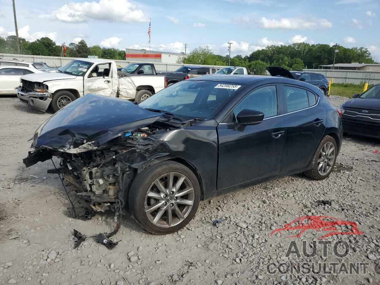 MAZDA 3 2018 - 3MZBN1M38JM170896