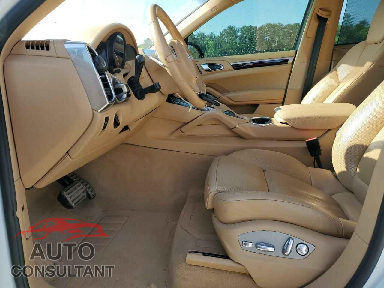 PORSCHE CAYENNE 2012 - WP1AA2A2XCLA10081