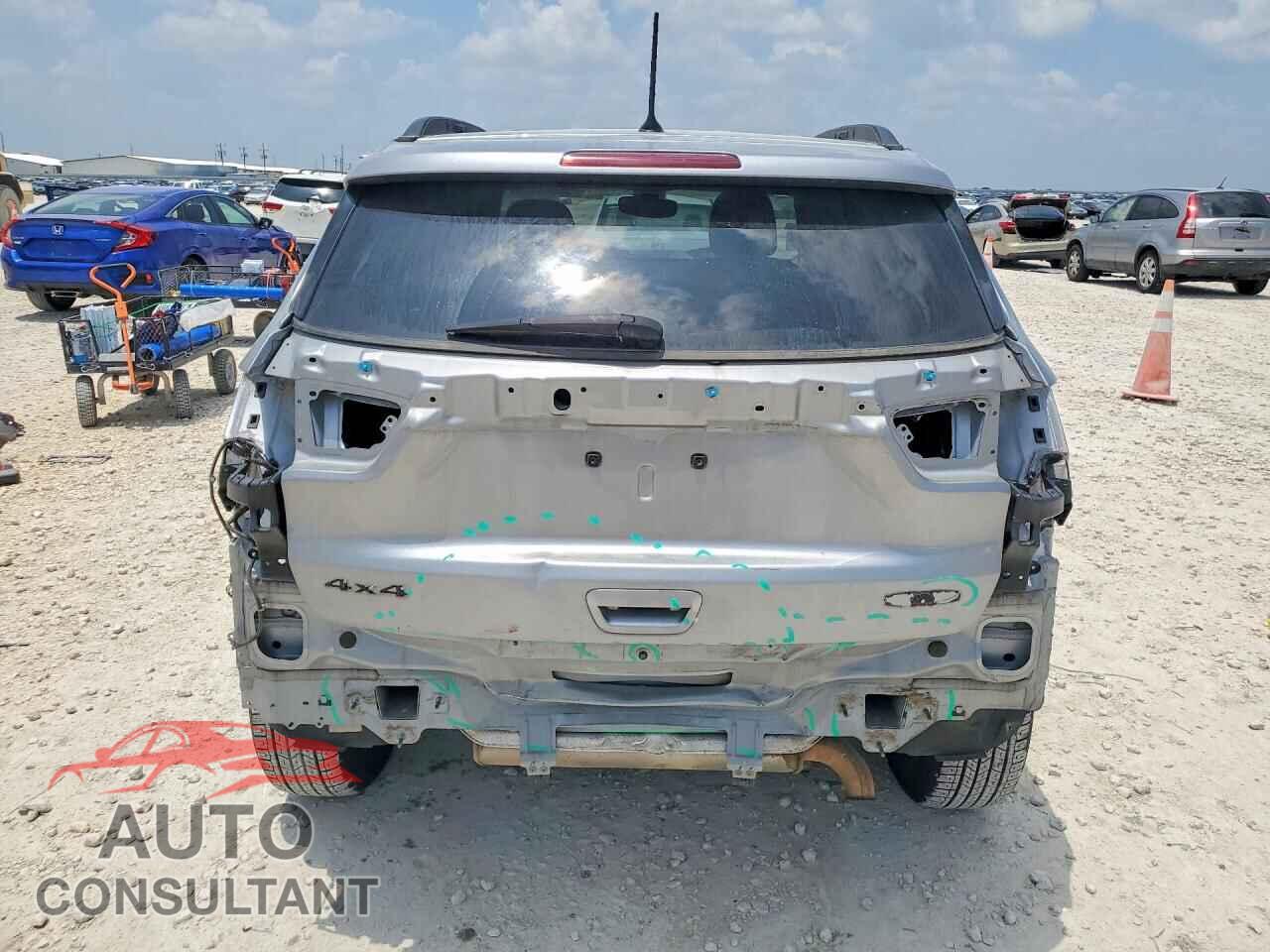 JEEP COMPASS 2017 - 3C4NJDBB5HT680324