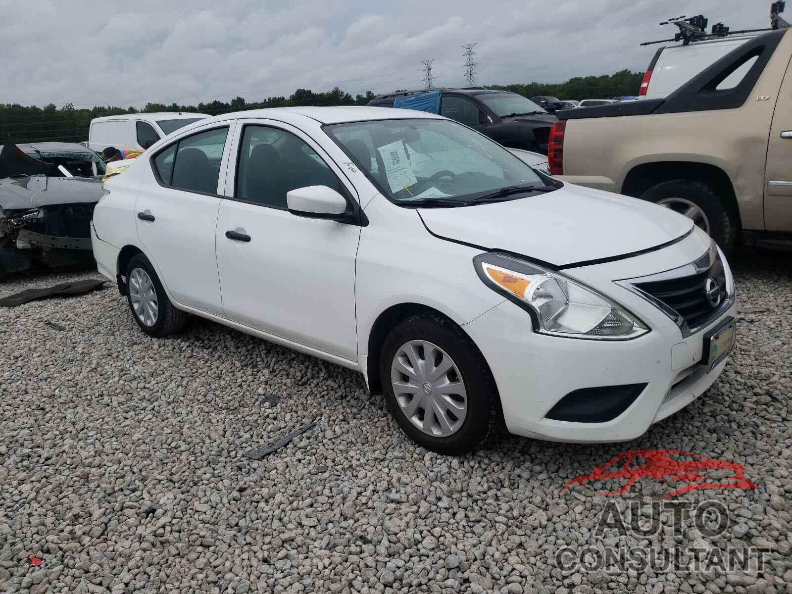NISSAN VERSA 2018 - 3N1CN7AP6JL802787