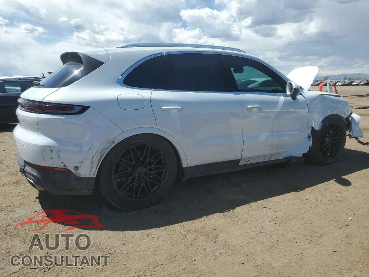 PORSCHE CAYENNE 2024 - WP1AA2AY6RDA00199