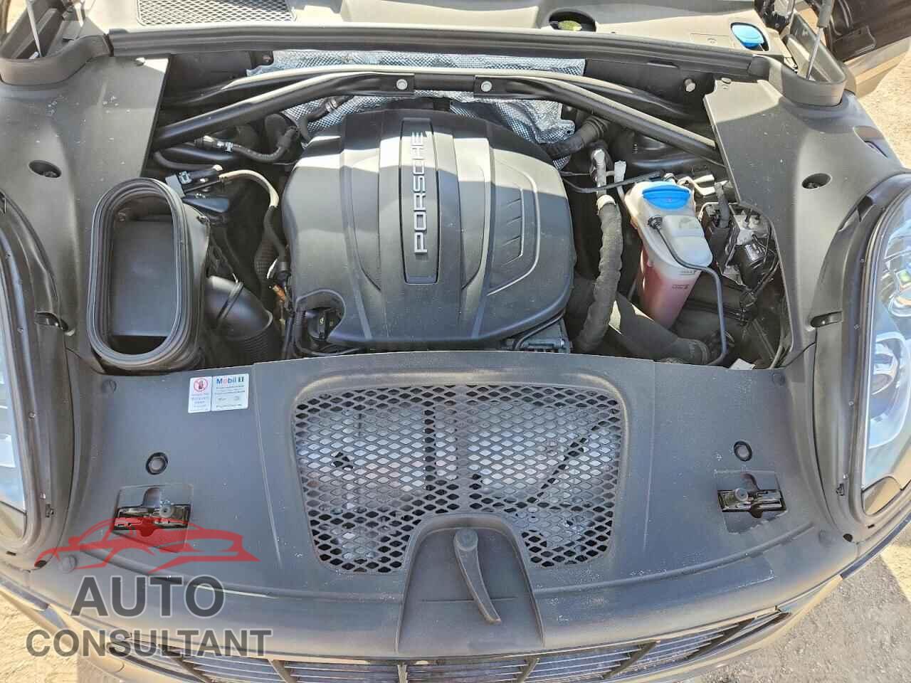 PORSCHE MACAN 2017 - WP1AA2A58HLB02436
