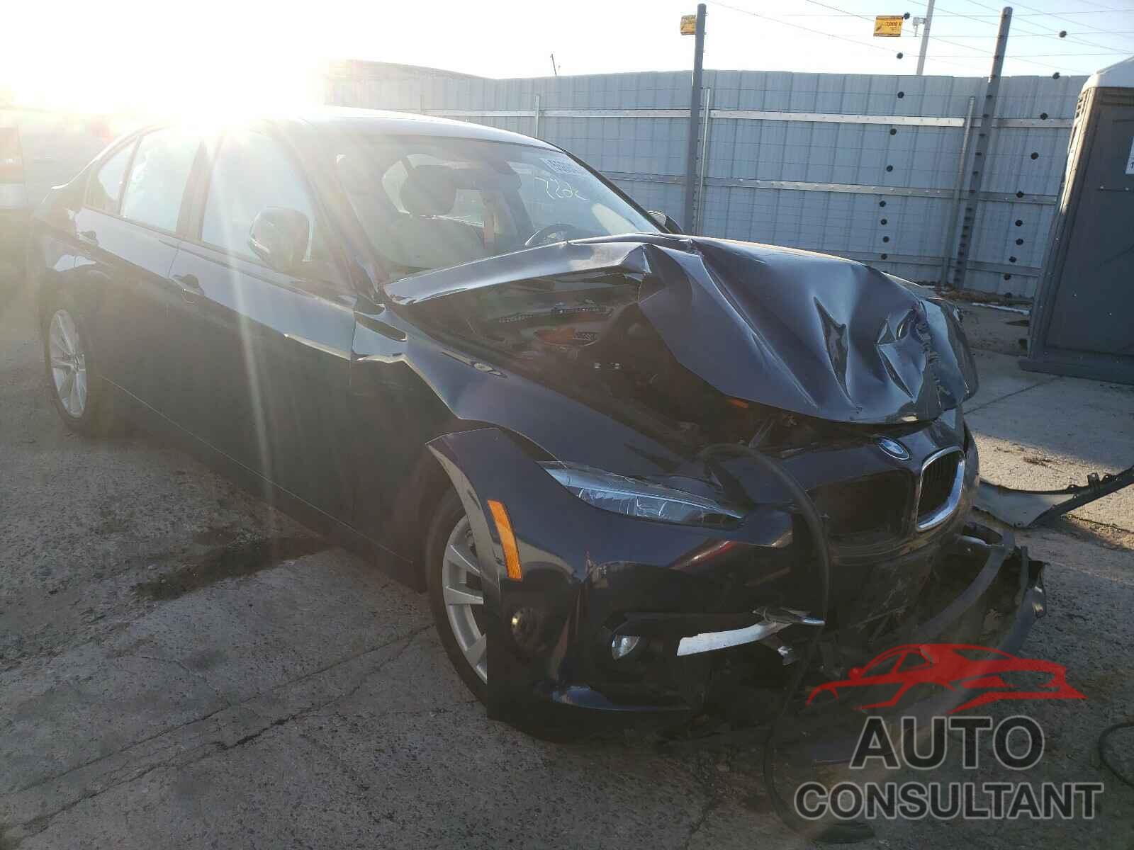BMW 3 SERIES 2017 - WBA8A3C33HK692355
