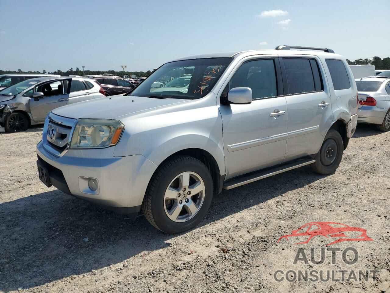HONDA PILOT 2011 - 5FNYF3H48BB003565
