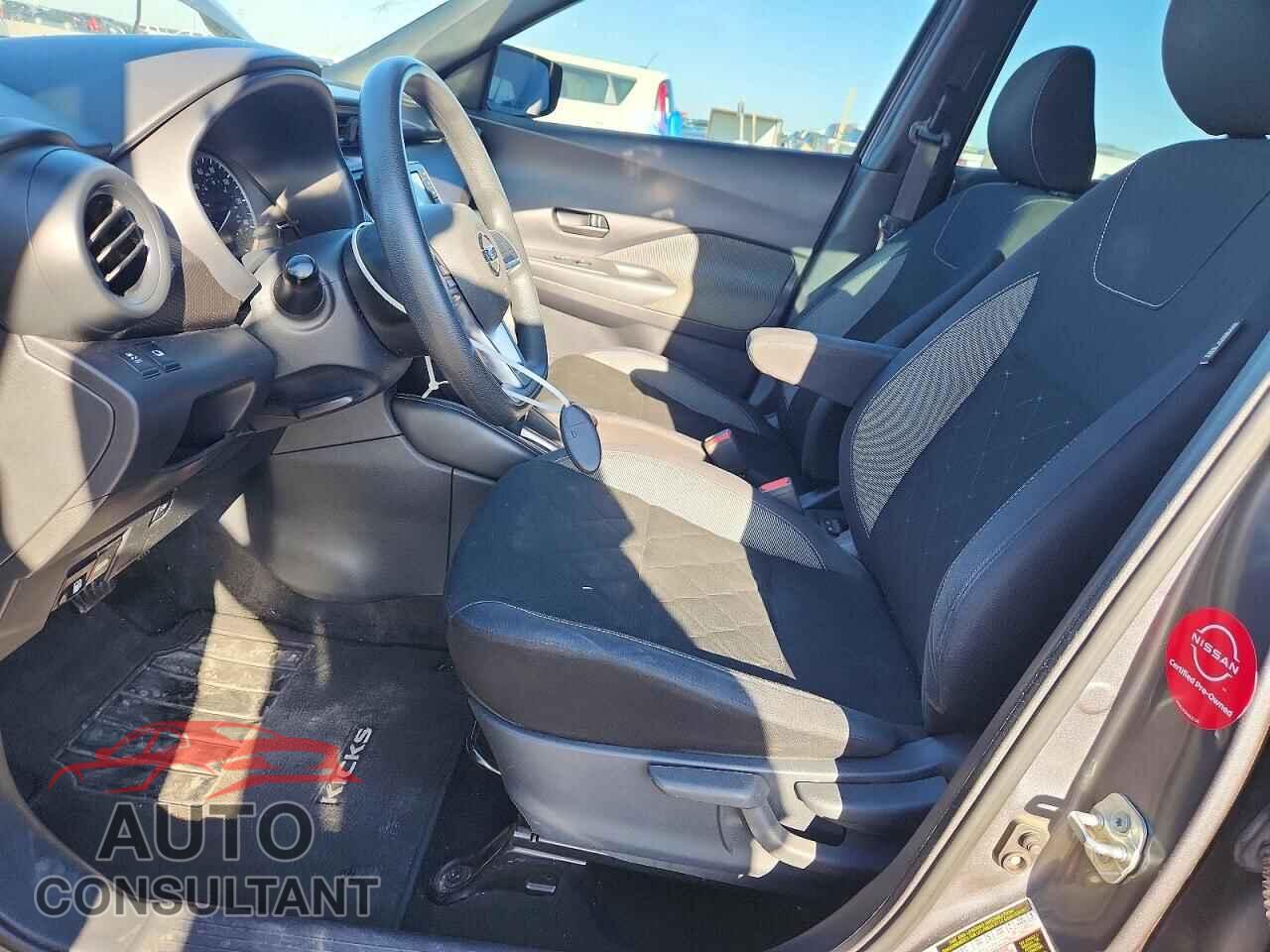 NISSAN KICKS 2019 - 3N1CP5CU5KL556883