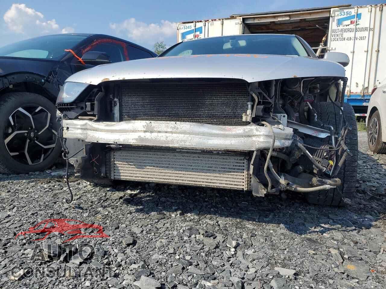 AUDI A4 2014 - WAUDFCFL1EN002284