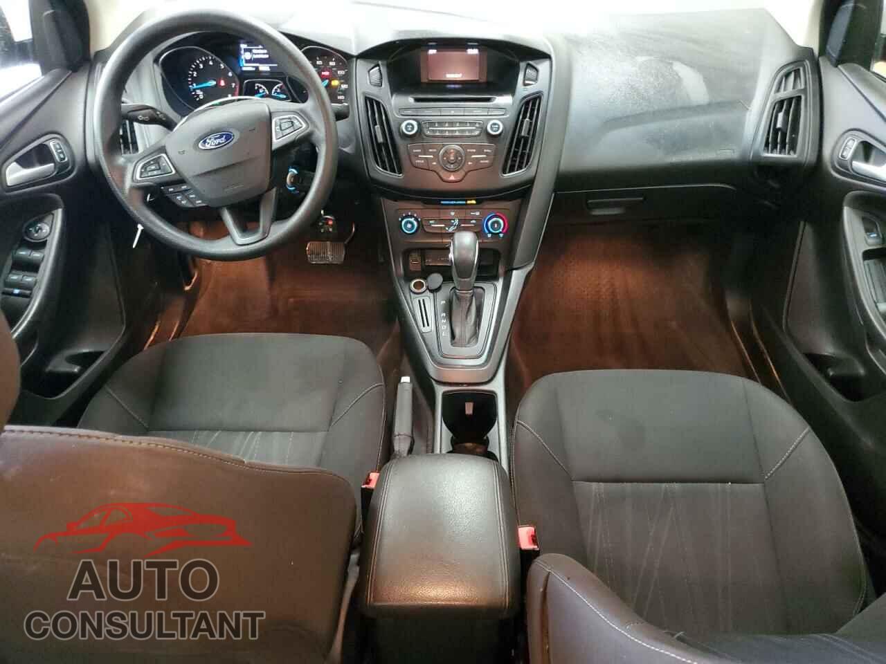 FORD FOCUS 2017 - 1FADP3F2XHL329991