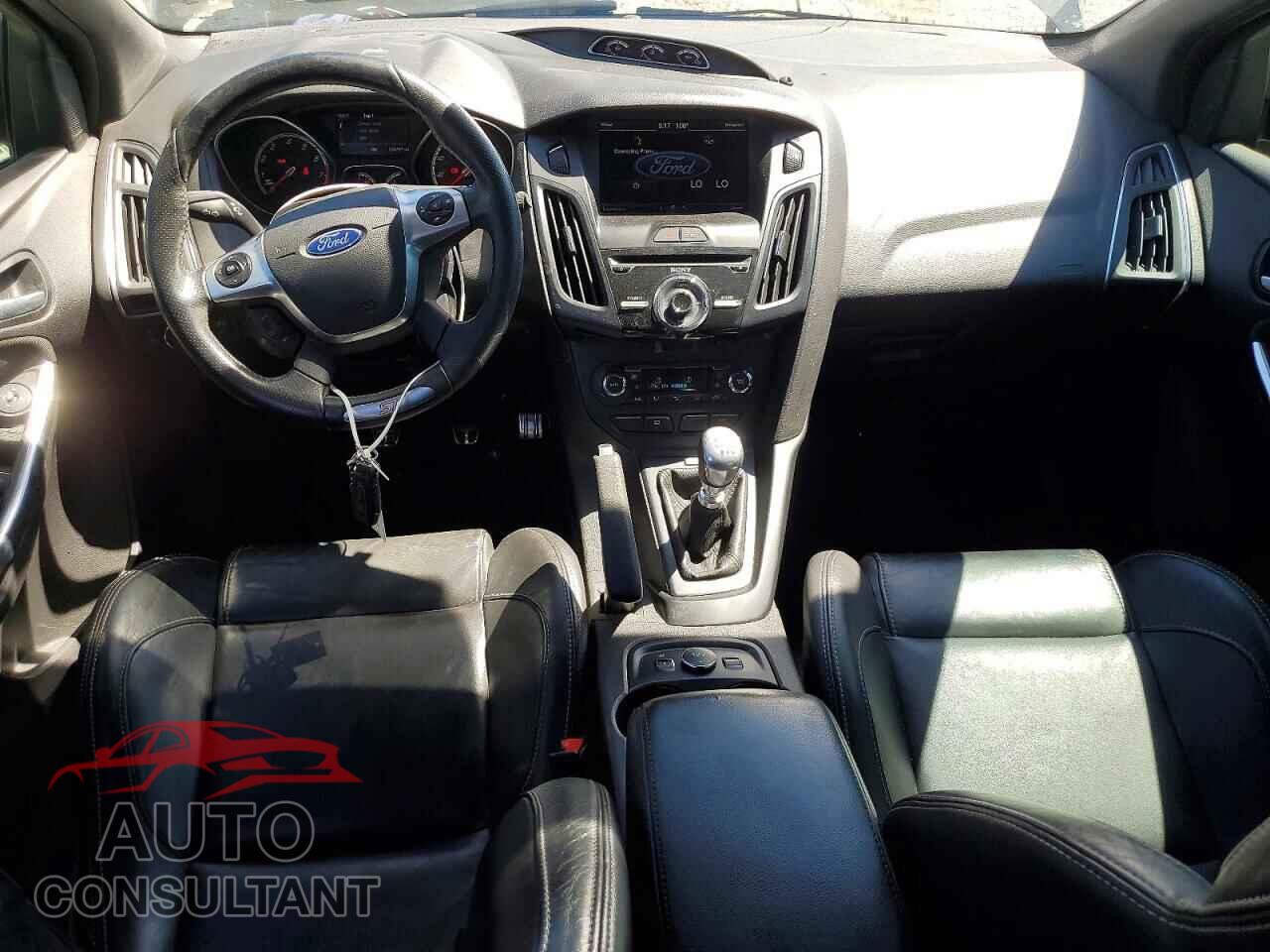 FORD FOCUS 2014 - 1FADP3L94EL402625
