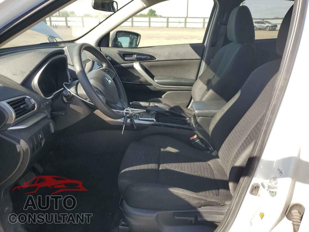 MITSUBISHI ECLIPSE 2019 - JA4AT4AA8KZ024100