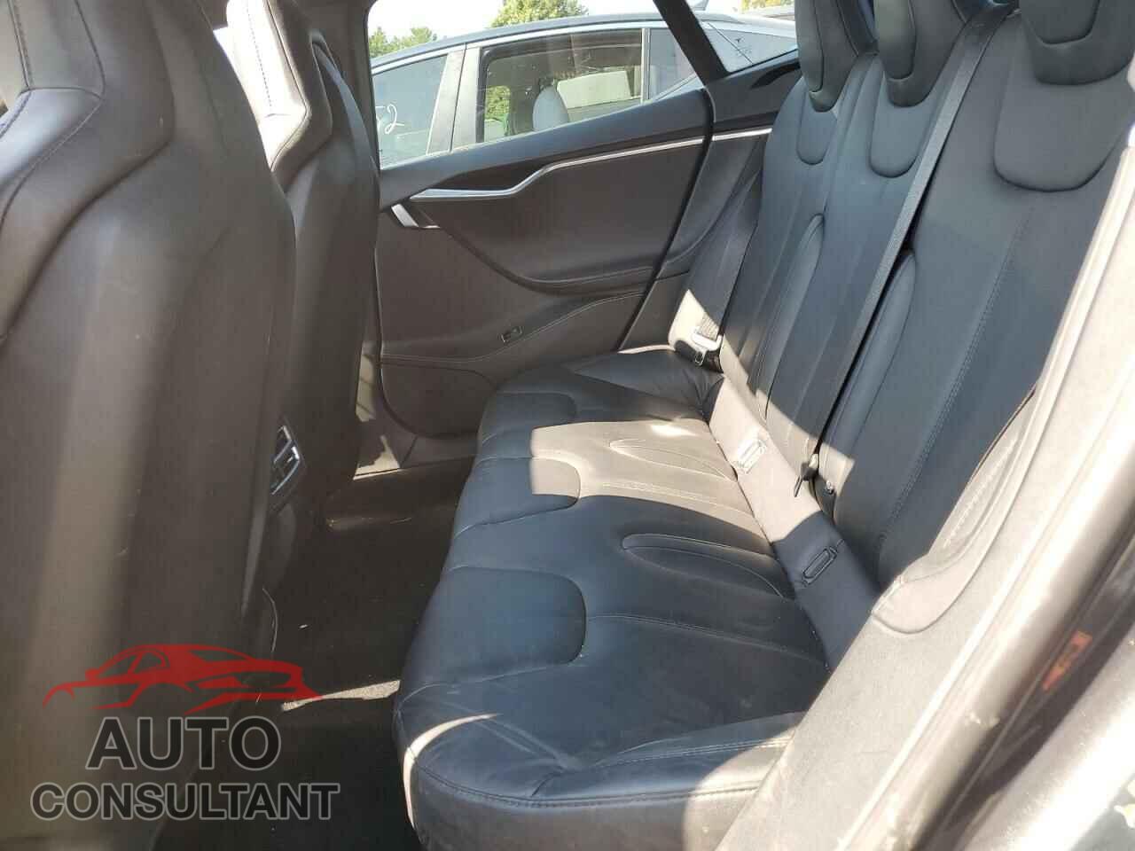 TESLA MODEL S 2016 - 5YJSA1E28GF154683