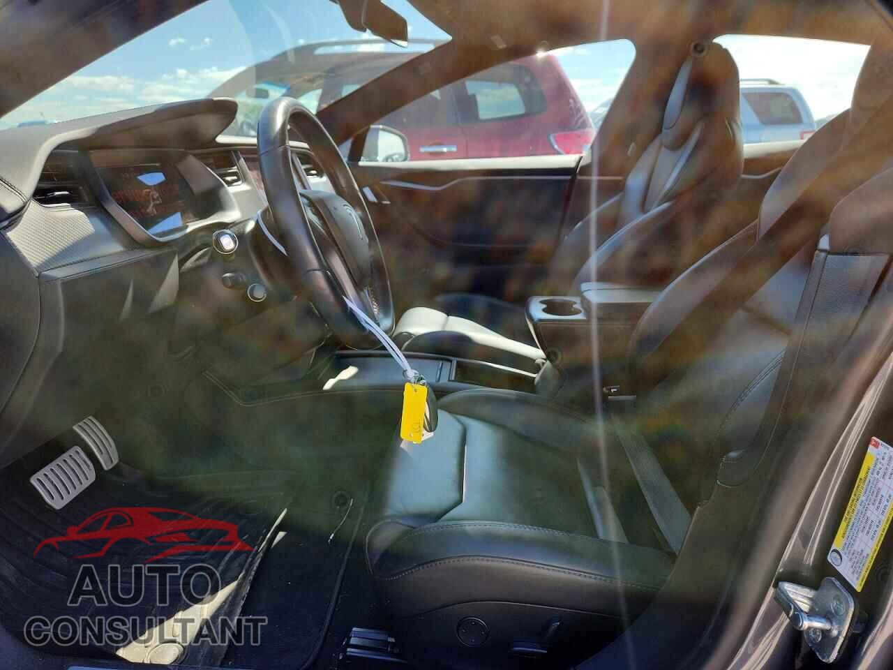 TESLA MODEL S 2019 - 5YJSA1E4XKF331275