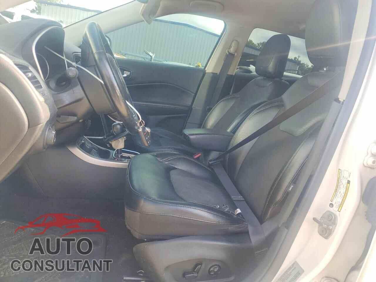 JEEP COMPASS 2017 - 3C4NJDBB6HT651432