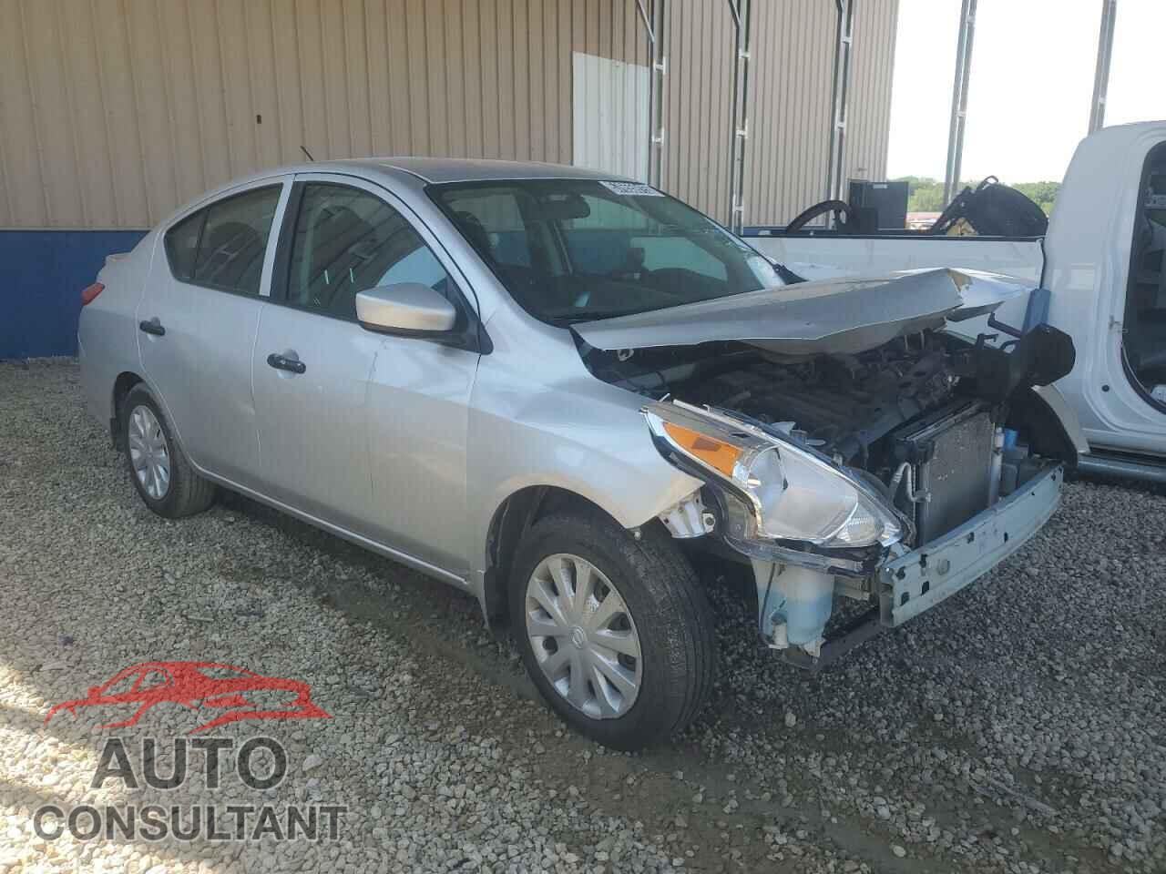 NISSAN VERSA 2019 - 3N1CN7AP3KL842844