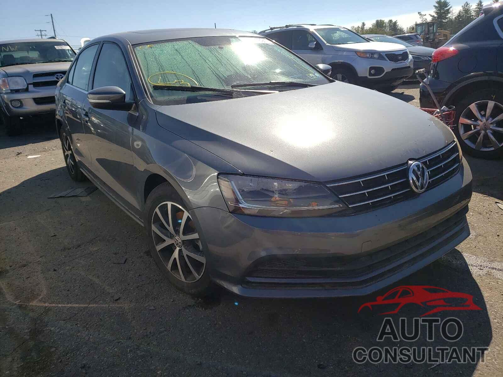 VOLKSWAGEN JETTA 2018 - 3VWDB7AJ3JM239131
