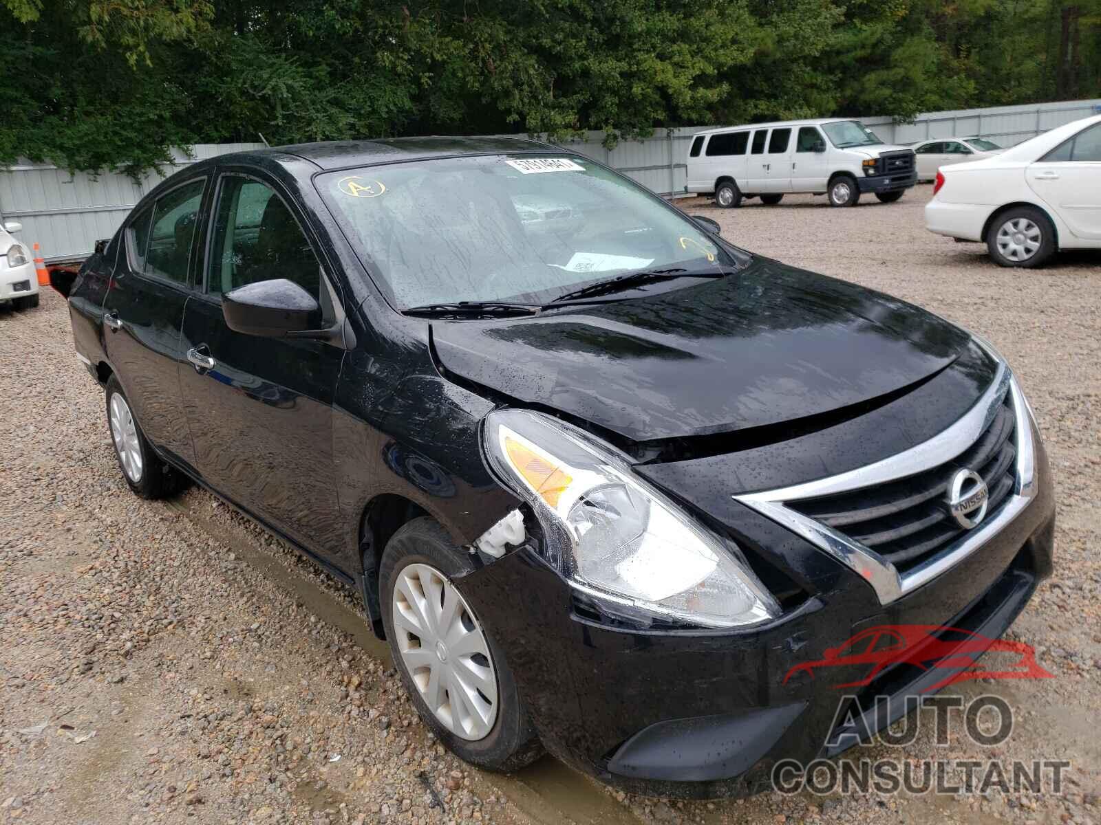 NISSAN VERSA 2019 - 3N1CN7AP1KL838887