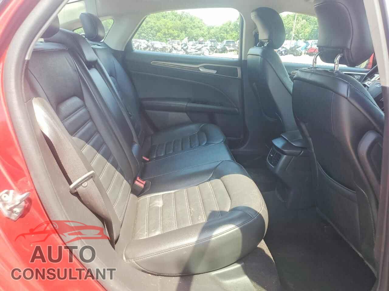 FORD FUSION 2013 - 3FA6P0LU2DR355381