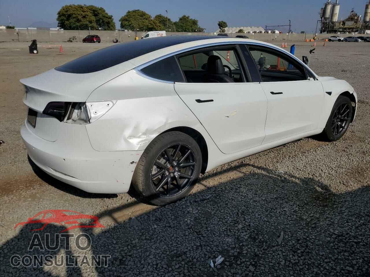 TESLA MODEL 3 2019 - 5YJ3E1EA8KF484784
