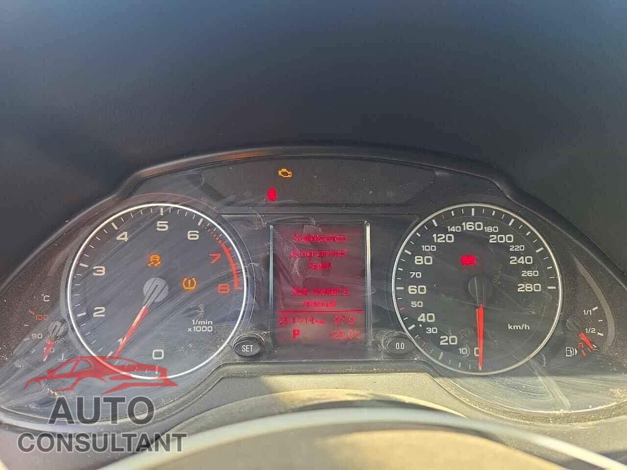 AUDI Q5 2012 - WA1LFCFP7CA100722